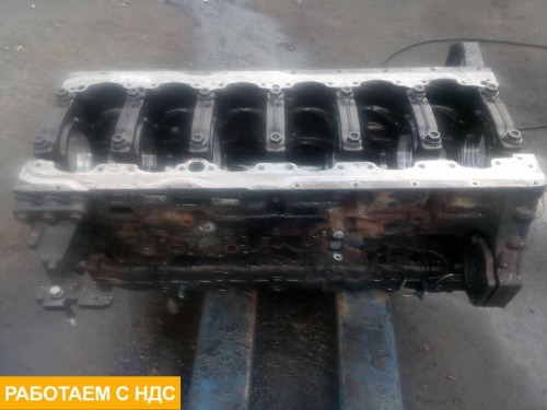 Блок двигателя